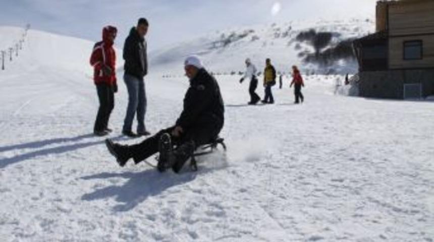 Vali Aksoy: Akdağ yeni yatırımlarla, &ouml;nemli bir kayak ve turizm merkezi olacak