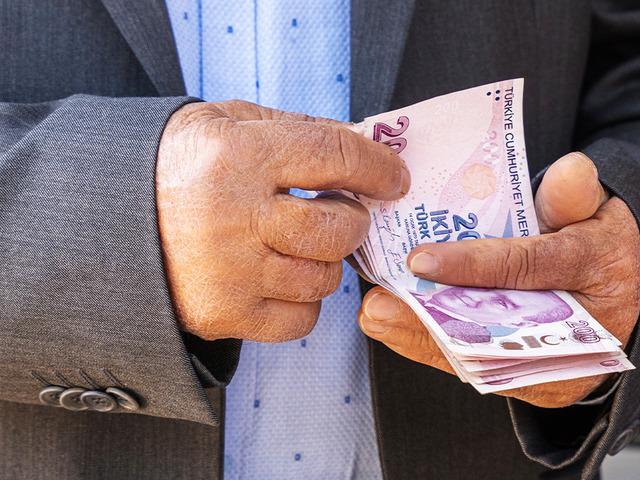 Y&uuml;zde 5, 10, 15, 20: Emekliye refah payıyla zamlı maaş hesabı