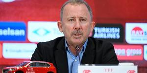 Milli Takım'da tarihi kriz! Oyuncular, Sergen Yalçın'ın telefonlarını açmıyor!