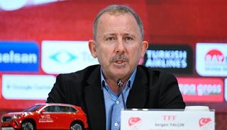 Milli Takım'da tarihi kriz! Oyuncular, Sergen Yal&ccedil;ın'ın telefonlarını a&ccedil;mıyor!