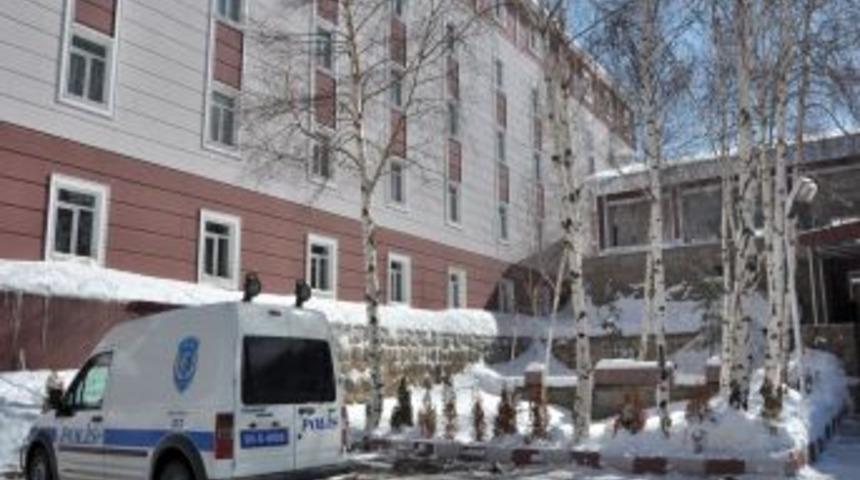 Rus antren&ouml;r Sergey Zorin'e otopsi yapılıyor