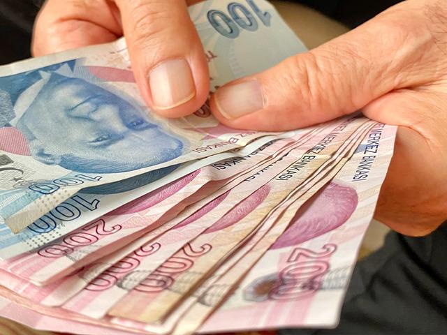 Cumhur İttifakı ortağından en d&uuml;ş&uuml;k emekli maaşı i&ccedil;in rakam