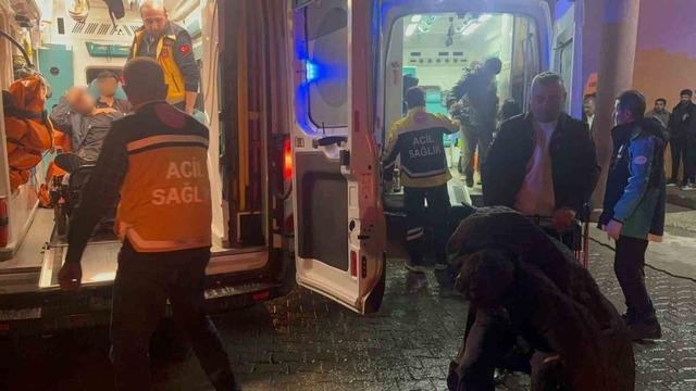 Hakkari’de feci kaza! 20 yaralı 4