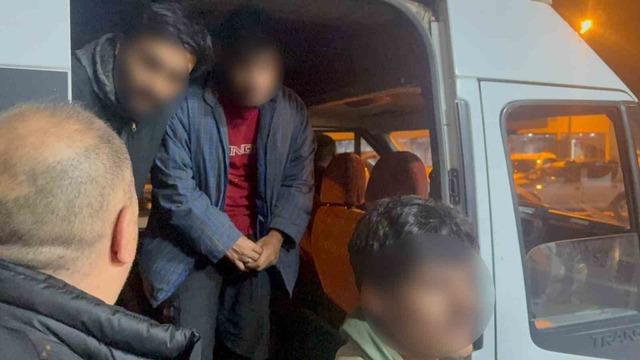 Hakkari’de feci kaza! 20 yaralı 2