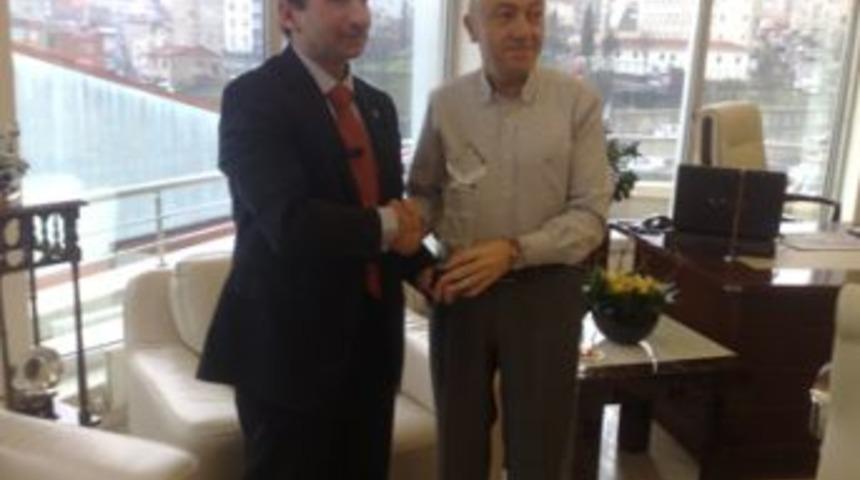 G&Uuml;YAD'tan Akg&uuml;l'e teşekk&uuml;r