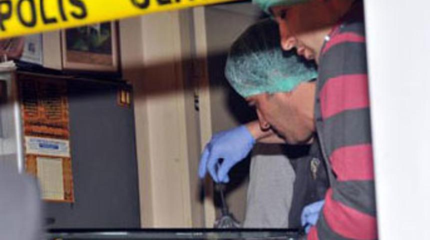 Kar maskeli kuyumcu soygunu