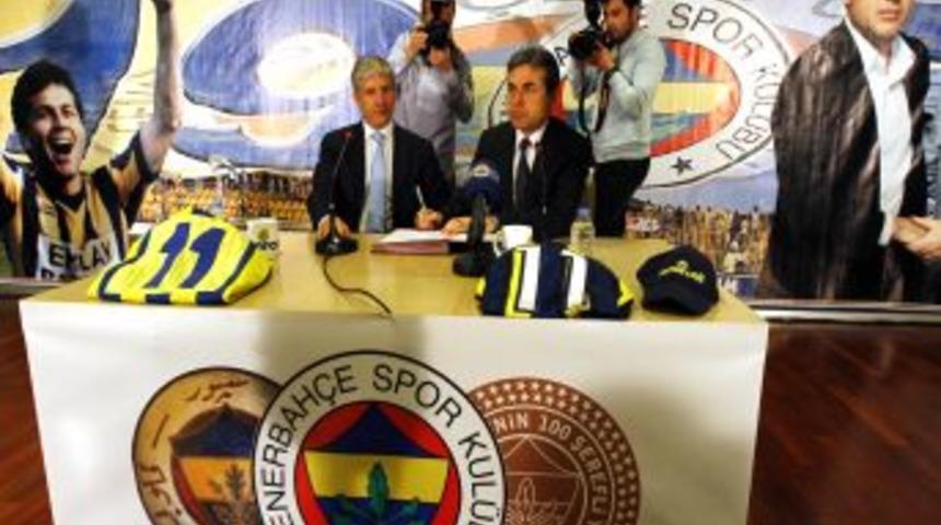 Aykut Kocaman, 3 yıl daha Fenerbah&ccedil;e'de