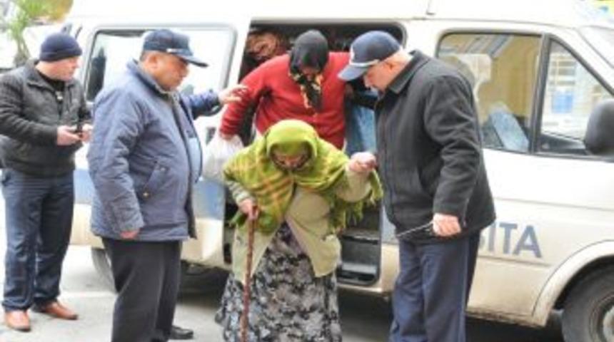 İlkadım'da zabıta ekipleri dilencilere g&ouml;z a&ccedil;tırmıyor