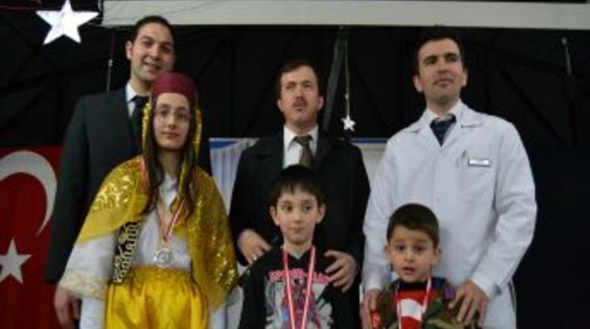 Yıldırım Koleji'nden İstiklal Marşı'nı g&uuml;zel okuma yarışması