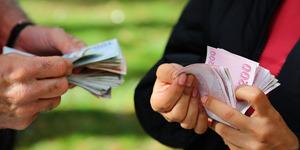 Hem yeri değişti hem maaşı d&uuml;şt&uuml;: Yargıtay'dan karar &ccedil;ıktı