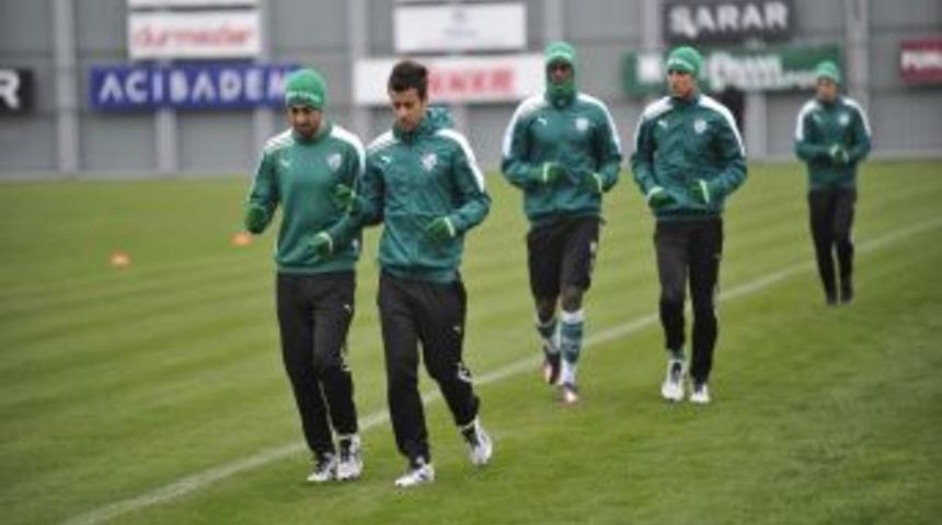 Bursaspor, Ankarag&uuml;c&uuml; hazırlıklarına başladı