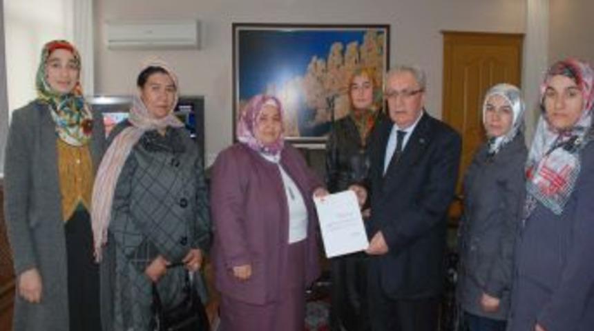 Besnili kızlara anlamlı eğitim desteği