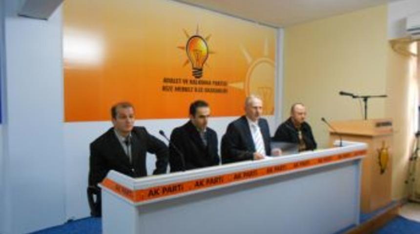 Ak Partililer k&ouml;y başkanlarıyla buluştu