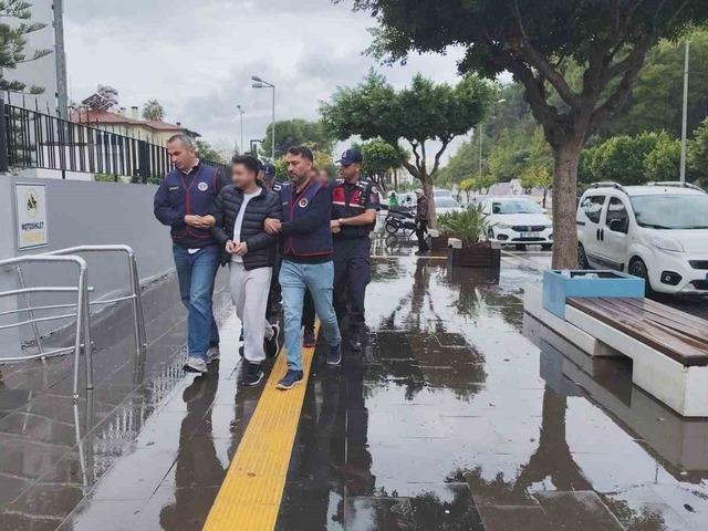 Plakasız motosikletle gelip kurşun yağdırdılar