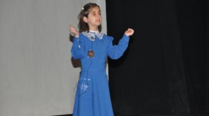 5. sınıf &ouml;ğrencisi protokol&uuml; ağlattı