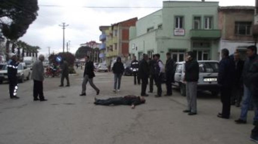 Alacak tartışmasında baba-oğul tabancayla &ouml;ld&uuml;r&uuml;ld&uuml;