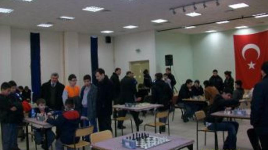 Satran&ccedil;'ta merkez İ&Ouml;O sildi s&uuml;p&uuml;rd&uuml;