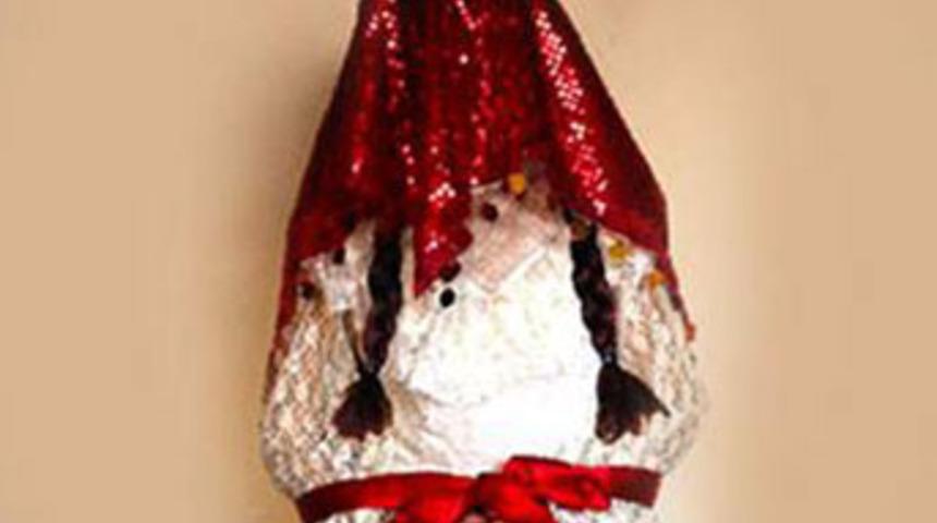 Küçük geline penseli işkence