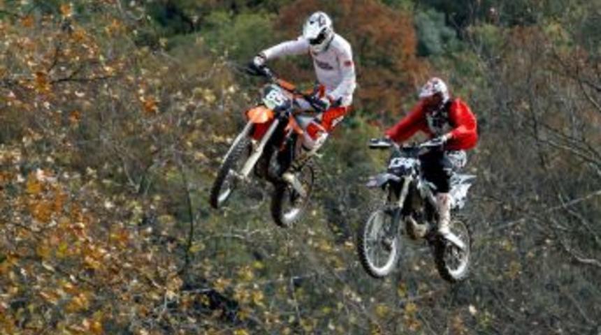 Demir atlar Susurluk semalarında