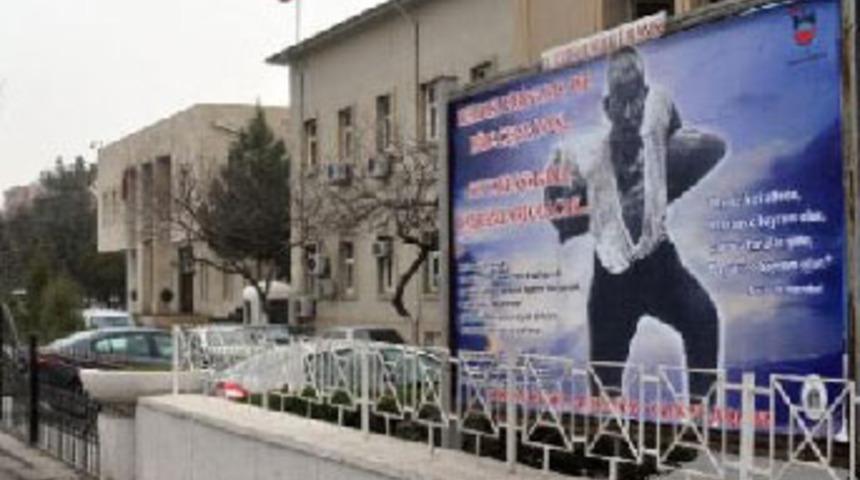 K&uuml;rt&ccedil;e Diyarbakır afişi