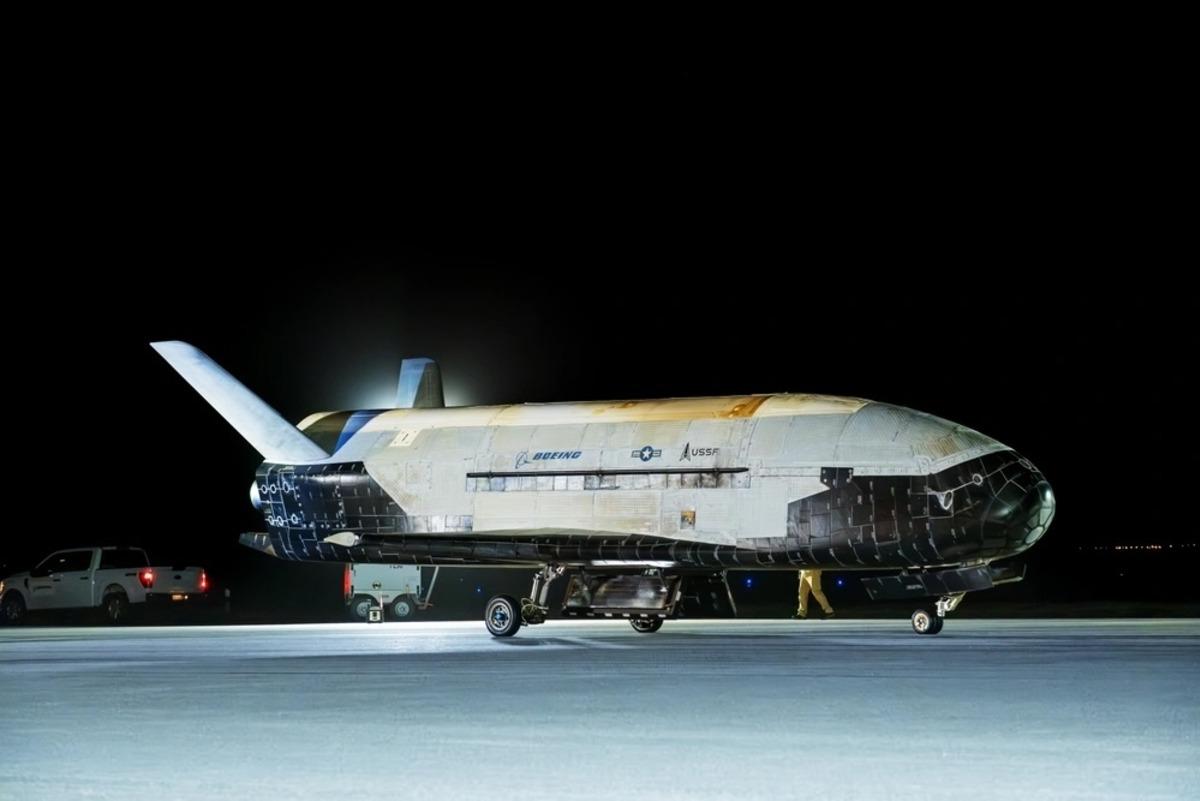 Çin in gizli uzay uçağı yörüngede görüntülendi: ABD nin X-37B sine çarpıcı benzerlik! 1