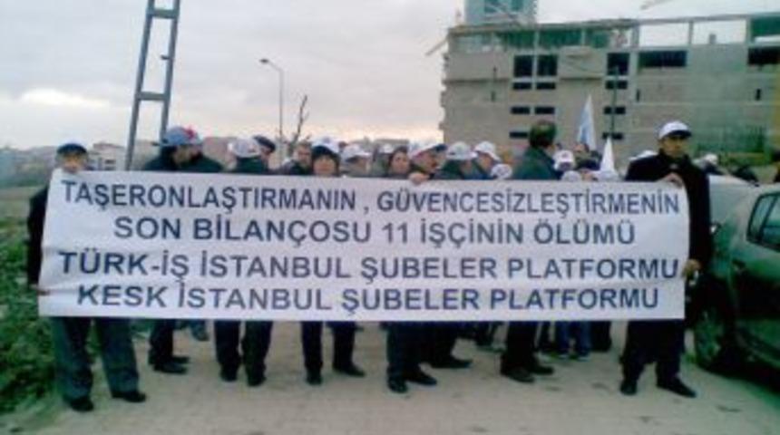 &Ccedil;adır yangınında iş&ccedil;ilerin &ouml;l&uuml;m&uuml;n&uuml; protesto ettiler
