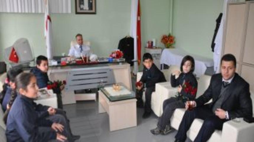 &Ouml;zel Bilge Koleji &ouml;ğrencilerinden sağlık &ccedil;alışanlarına jest