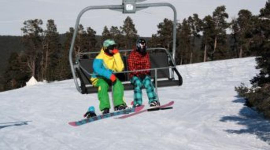 Sarıkamış Kayak Merkezi'nde kar kalınlığı 2,5 metreyi buldu