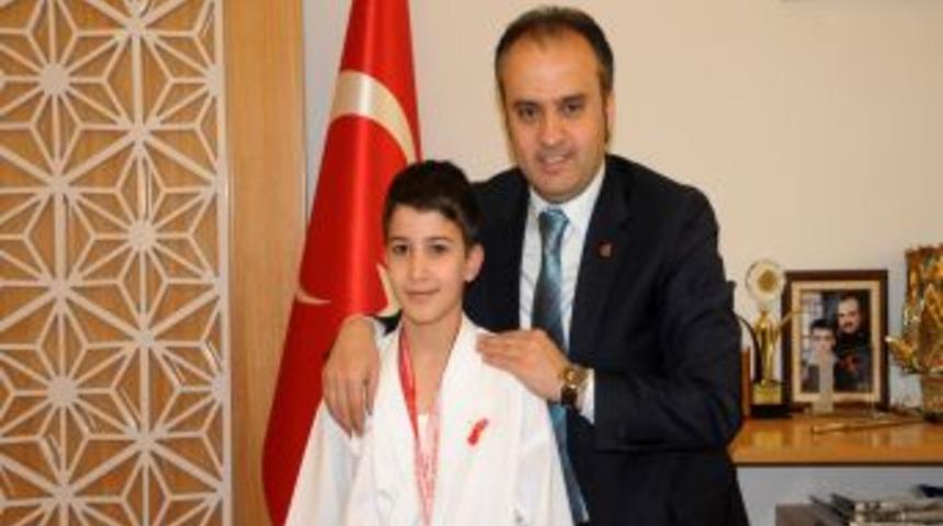 12 yaşındaki karatecinin hedefi Balkan şampiyonluğu