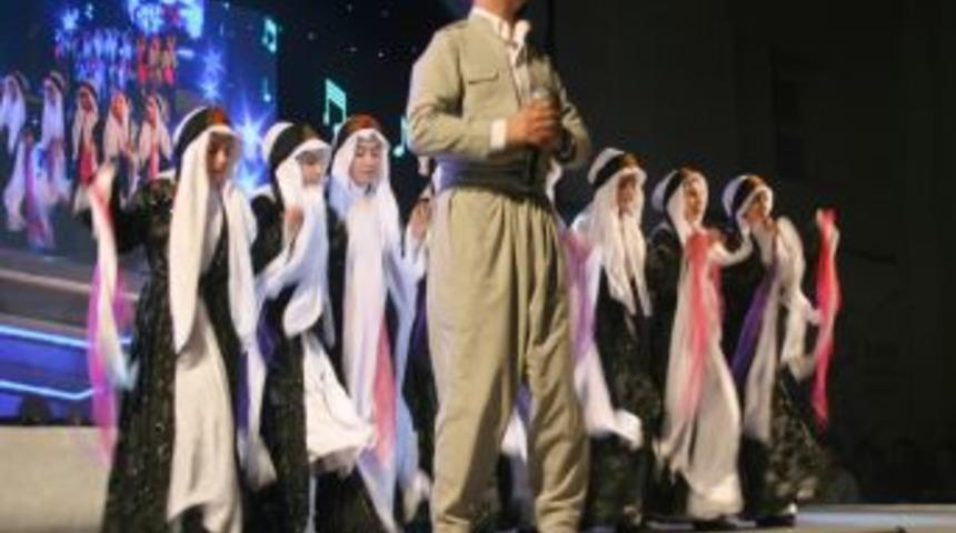 Siirt'teki k&uuml;lt&uuml;r şenliği kardeşleri buluşturdu