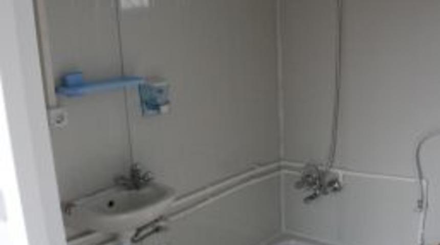 Suriyeliler i&ccedil;in hazırlanan konteynerler eksi 50 dereceye kadar dayanıklı