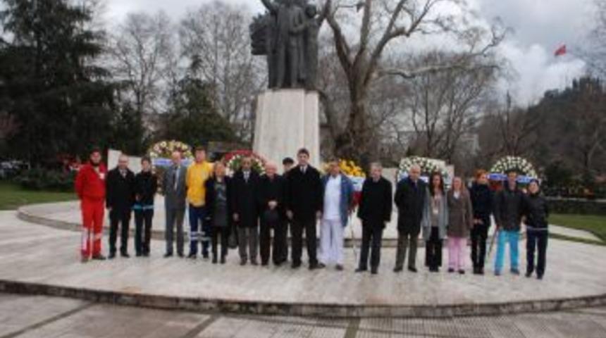 Dr. Ge&ccedil;im: Yurt dışından hastalar kafilelerle gelerek sağlık hizmeti alıyorlar