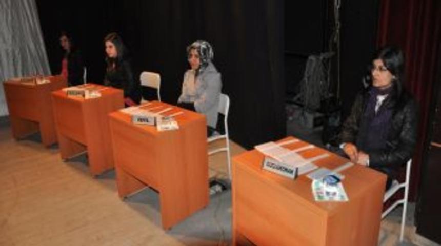 Şırnak&rsquo;ta kadın &ccedil;ift&ccedil;ilerin yarışması &ccedil;ekişmeli ge&ccedil;ti