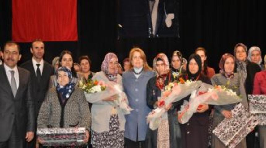 Kadın &ccedil;ift&ccedil;i yarışmada birinci oldu cumhuriyet altınını kaptı