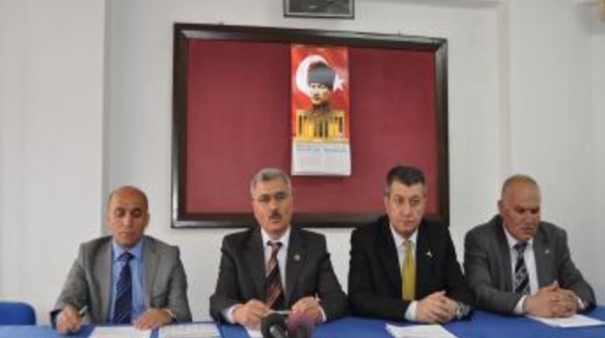 Belediyedeki s&ouml;zleşmeli iş&ccedil;ilerin 6 milyon TL alacağının yarısı &ouml;dendi