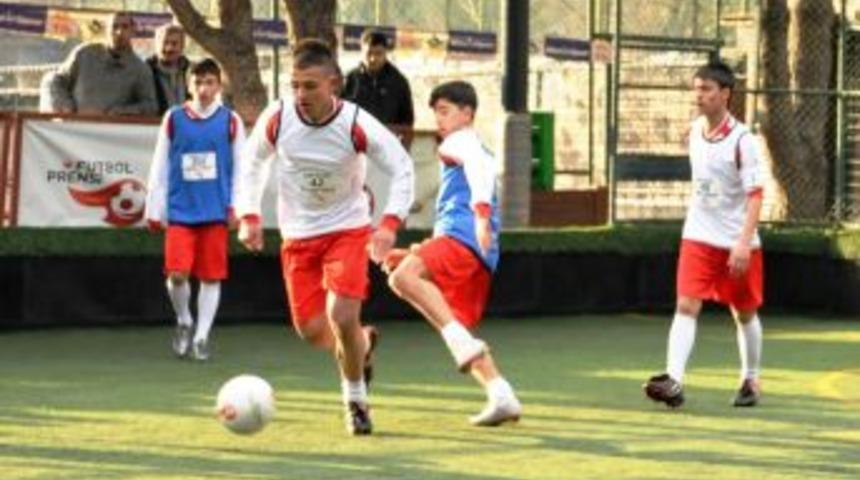 Futbol Prensi&rsquo;nde yarı final heyecanı başlıyor