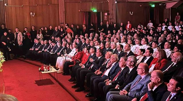 Mersin’de Cumhuriyet Bayramı coşkuyla kutlandı 4