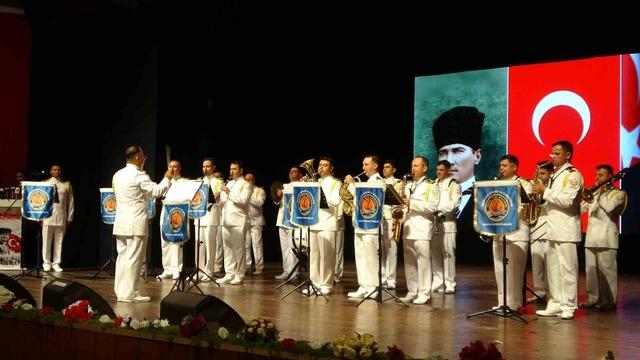 Mersin’de Cumhuriyet Bayramı coşkuyla kutlandı 1