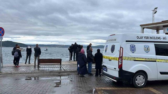 Çanakkale’de denizde erkek cesedi bulundu 5
