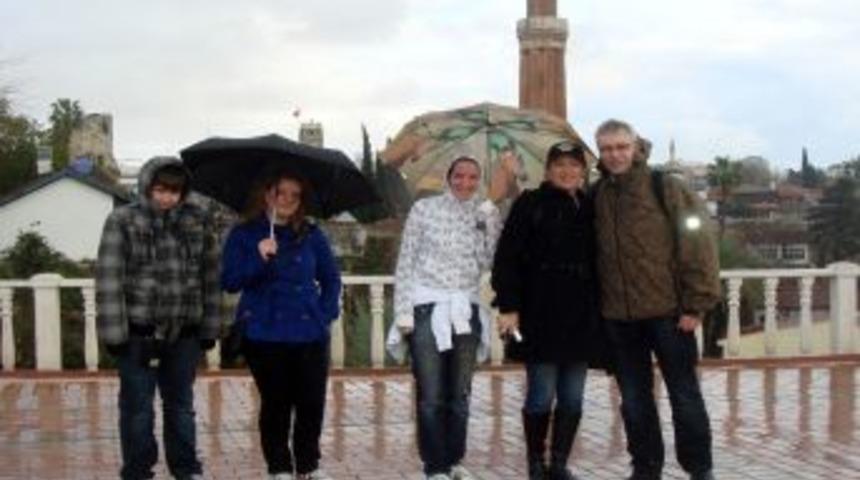 Manavgat'ta yerleşik yabancıların net n&uuml;fusu &ccedil;ıkartılacak