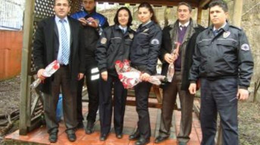 Emniyetten Tıp Bayramını Kutlama