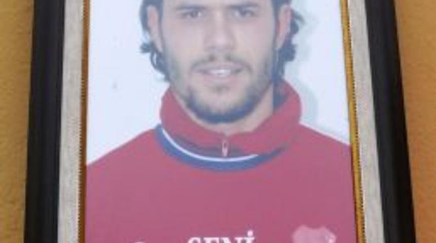 Balıkesirspor'da y&ouml;netim Erhan Kayar'ı unutmadı