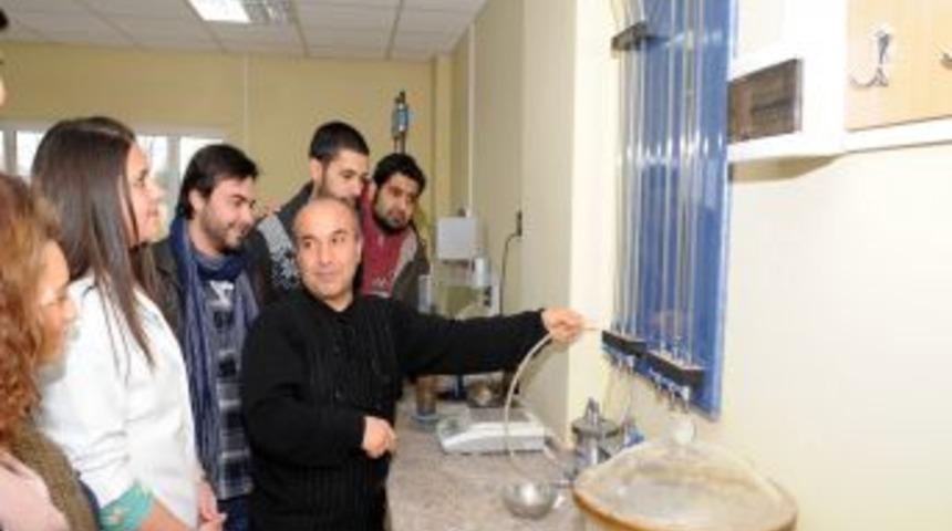 &Ccedil;elik c&uuml;rufu yolların temelinde kullanılacak, yollar &ccedil;&ouml;kmeyecek