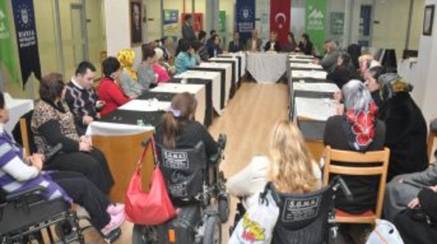 Engellilere takı tasarım kursu