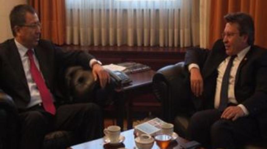 Kazak B&uuml;y&uuml;kel&ccedil;i G&uuml;m&uuml;şhane'ye gelecek