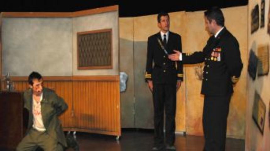 &lsquo;Sahibini Arayan Mektuplar' oyunu Eskişehir&rsquo;de sahnelendi