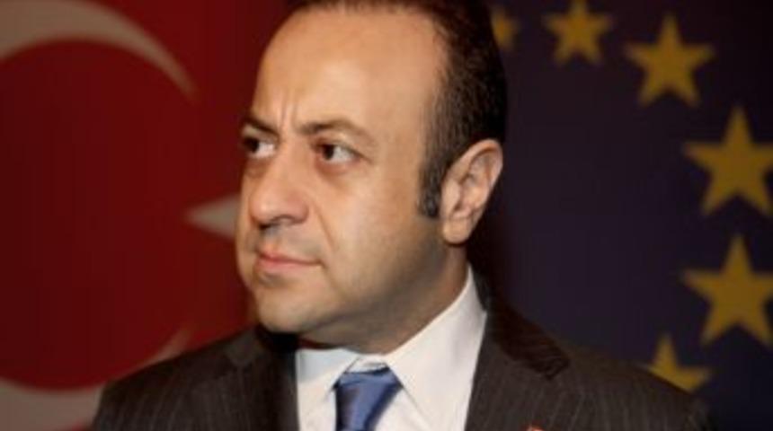 'Ermenistan'ın Eurovision'dan değil, Karabağ'dan &ccedil;ekilmesini tercih ederdik'