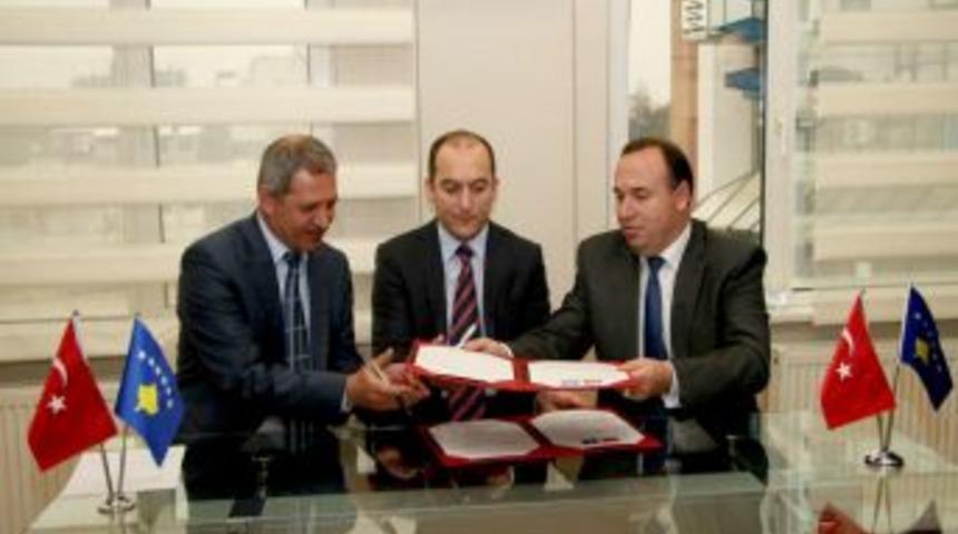 Adapazarı Belediyesi’ne Kosova’dan kardeş şehir