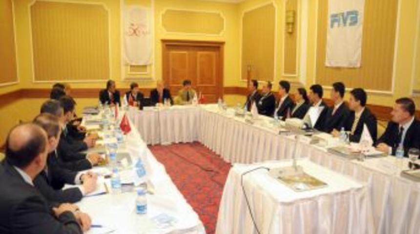 Voleybolda Uluslararası Aday Hakem Kursu Ankara’da