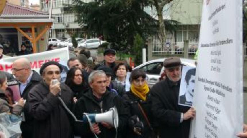 Emniyet M&uuml;d&uuml;rl&uuml;ğ&uuml; &ouml;n&uuml;nde 12 Eyl&uuml;l protestosu